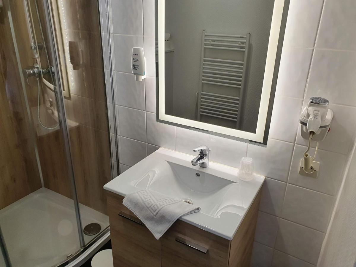 Hotel Du Commerce Fécamp Zewnętrze zdjęcie