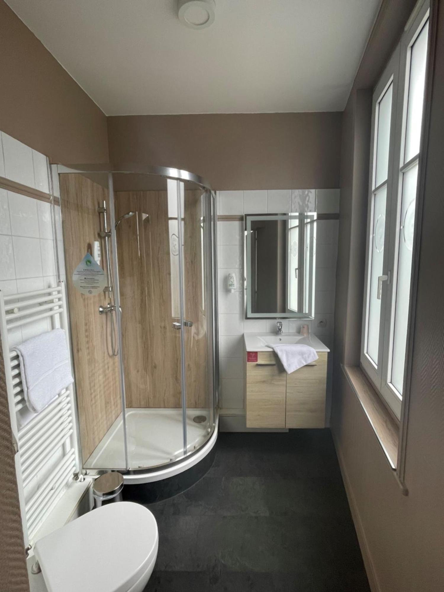 Hotel Du Commerce Fécamp Zewnętrze zdjęcie